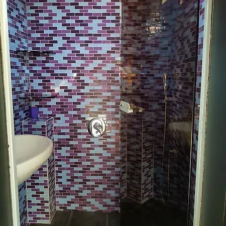 Apartament Kari Warna