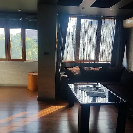 Kari Apartament *