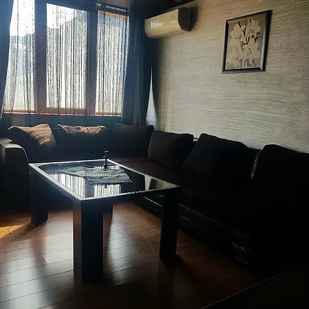 Kari Apartment *